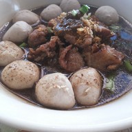 ก๋วยเตี๋ยวเรือขึ้นบกแพรกษา