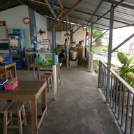 ก๋วยเตี๋ยวเรือขึ้นบกแพรกษา