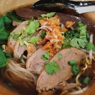 ก๋วยเตี๋ยวเป็ดเจ๊มิ้นท์