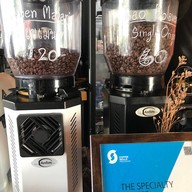 Hacking Coffee Roasters ลาดพร้าว 64