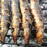 ไก่ย่างวิเชียรบุรีอุ๊&ฝน