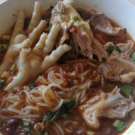 ครัวคุณหลวง ตึกแอมเพิล บางนาชั้น4