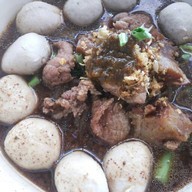 ก๋วยเตี๋ยวเรือขึ้นบกแพรกษา