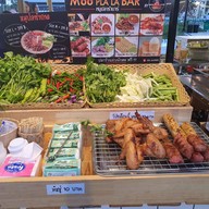 หมูปลาร้าบาร์(Foodie bangna) FOODIE BANGNA