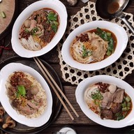 เนื้อหอม Thai Boat Noodles Rama9