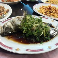 เมนูของร้าน Golden Dragon Seafood Restaurant