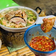 กุ๊กไก่ 6 หมูกระทะ