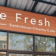 the fresh day - santidarun charity cafe' (halal - อิสลาม) หน้าโรงเรียนสันติดรุณ
