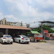 ก๋วยเตี๋ยวเป็ด ป.เป็ดพะโล้ ลาดพร้าว130 -