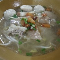 เมนูของร้าน ก๋วยเตี๋ยวหางหมูสามชัย