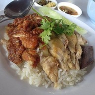 เมนูของร้าน ข้าวมันไก่ไหหลำ