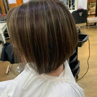 Buya Salon เอ็กซ์เชนจ์ทาวเวอร์
