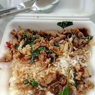 เมนูของร้าน ใบกระเพรา อาหารตามสั่ง