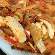 เมนูของร้าน ก๋วยเตี๋ยวปลา แยกศรีวรา