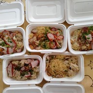 เมนูของร้าน นทีบะหมี่ปู ตลาดซันพลาซ่า