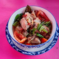 เมนูของร้าน ข้าวแกงใบเฟิร์น เมี่ยงหมูมะนาว