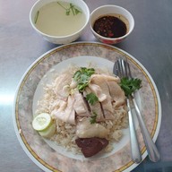 เมนูของร้าน ข้าวมันไก่ 2 วันเฮียไก่