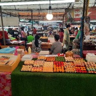 เค้ก สามใบเถา