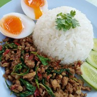 กะเพราโบราณ by tan