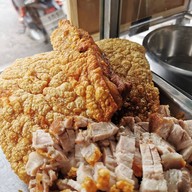 เมนูของร้าน ร้านก๋วยเตี๋ยวตา-ยาย  หนองแค หนองแค