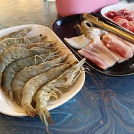 จี่เนยบุฟเฟ่ต์