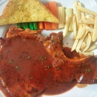 สเต็กน้องต๋อง