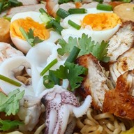 เย็นตาโฟบางกอก(Halal Food) ไม่ใส่ผงชูรส หมู่บ้านเสนาวิลล่า84  ถนนแฮปปี้แลนด์1