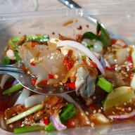 AROI Yum (อร่อยยำ)