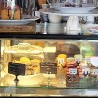 บรรยากาศ TREAT Cafe & Hangout