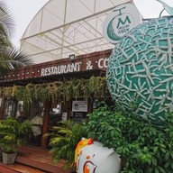 หน้าร้าน M Melon Restaurant & Coffee