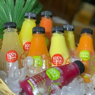 เมนู Monkey Smile Juice น้ำผักผลไม้แท้ 100% สูตรคุณพ่อ