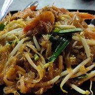 ผัดไทนายแว่น ปิ่นเกล้า