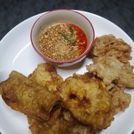 เมนูของร้าน ร้านเผือกทอดคุณพ่อ(ร่มเกล้าเจ้าเก่า)