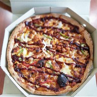 เมนูของร้าน Urban Pizza พิซซ่า แม็คโคร สาธร