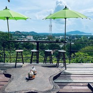 บ้านสวนกาแฟเขาโต๊ะแซะ