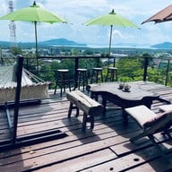 บ้านสวนกาแฟเขาโต๊ะแซะ
