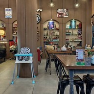 บรรยากาศ PADDINGTON STEAK AND DESSERTS