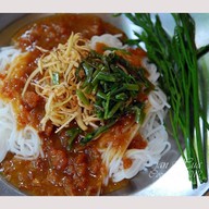 อร่อยจัง ขนมจีน ข้าวแกง