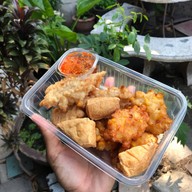ร้านเผือกทอดคุณพ่อ(ร่มเกล้าเจ้าเก่า)