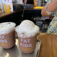 เมนูของร้าน fat kids cafe