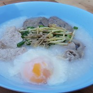 เมนูของร้าน โจ๊ก,ขนมจีน,หวานเย็นและกาแฟโบราณลุงริน
