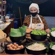 ข้าวคลุกกะปิชาววัง ตลาดเดินเล่น