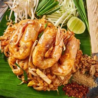 ผัดไทยแม่ทองใบ พญาไท อนุสาวรีย์ชัยสมรภูมิ- รางน้ำ