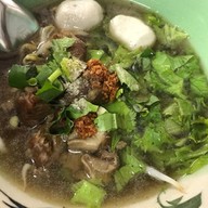 ก๋วยเตี๋ยวข้างบ้าน ติวานนท์ 3 แยก 10