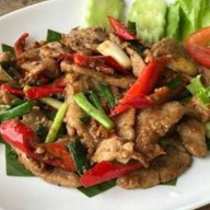 อาหารตามสั่ง ครัวหน้าบ้าน ซอยวัดกำแพง