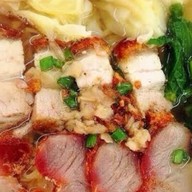 นางฟ้าบะหมี่เกี๊ยว+อาหารตามสั่ง+ข้าวหมูแดงหมูกรอบ