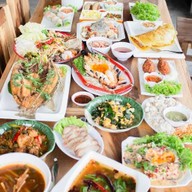 ล้านตำ ยำทะเล