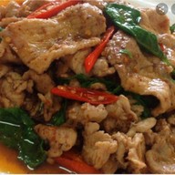 อาหารตามสั่ง ครัวหน้าบ้าน ซอยวัดกำแพง