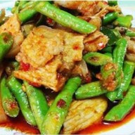 อาหารตามสั่ง ครัวหน้าบ้าน ซอยวัดกำแพง