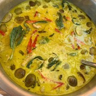 ร้านขนมจีนน้ำยาคุณย่า